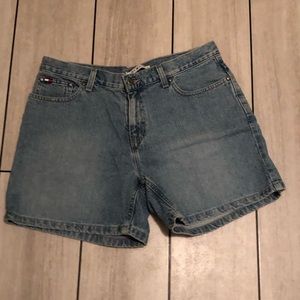 Tommy Hilfiger- Jean Shorts - Size 8